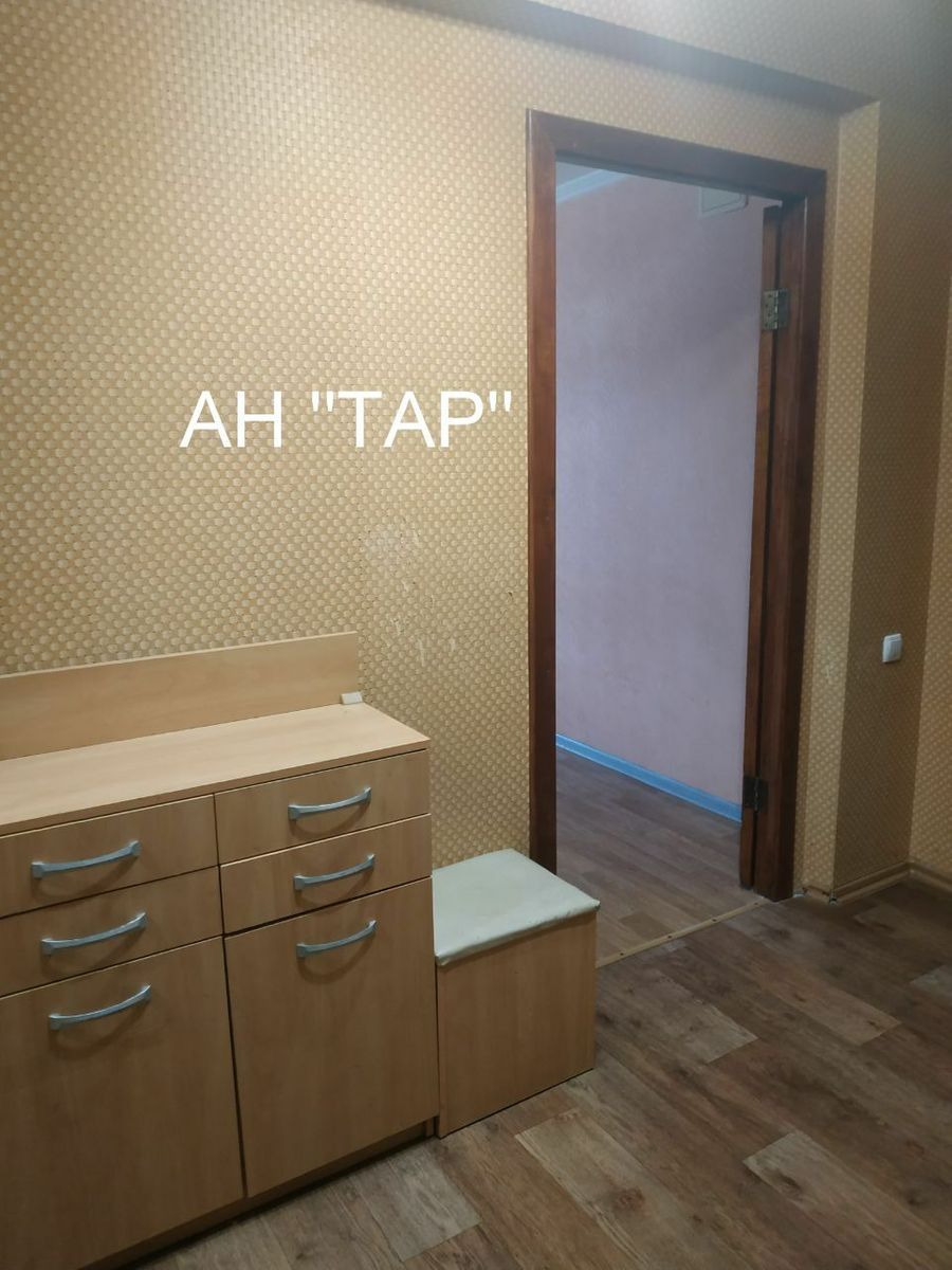 1837442694082158