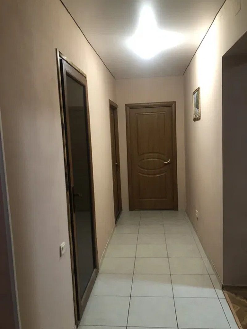 1828754003718016