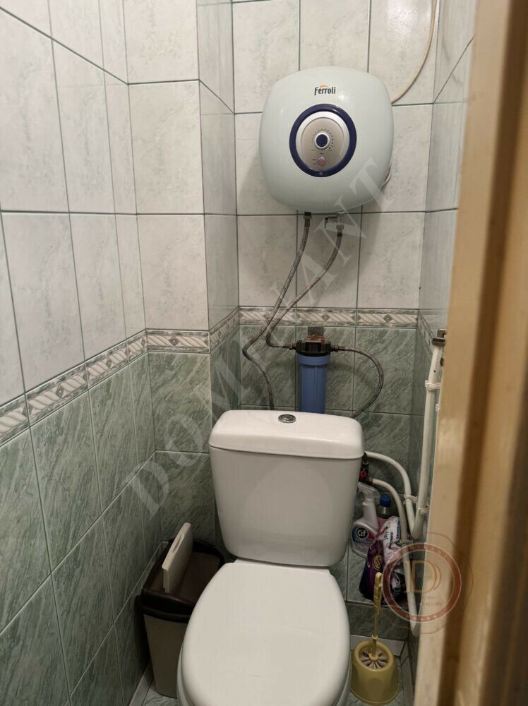 1832456586739016