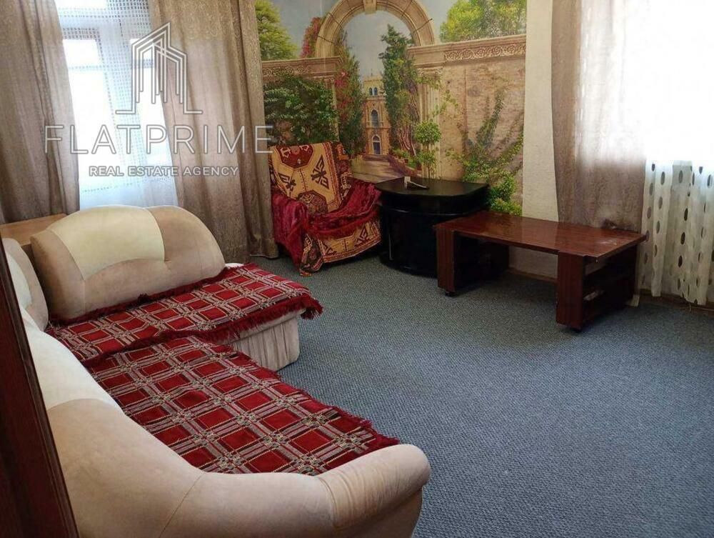 1832824375354160