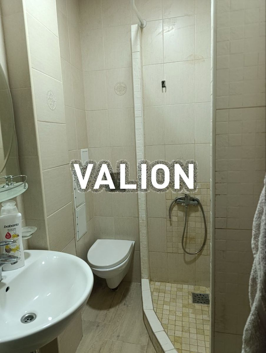 1832008216098161