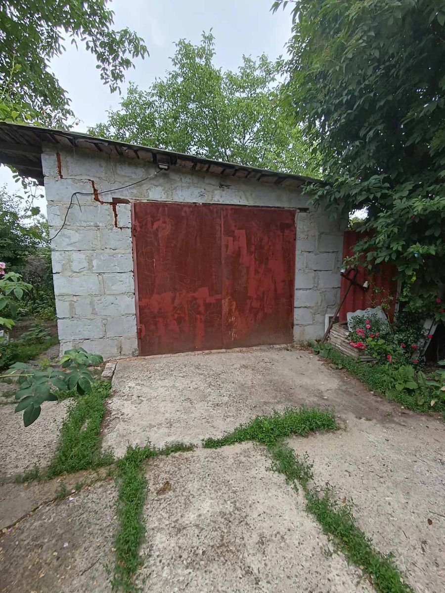 1838604576578161