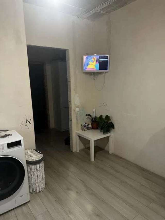 1838976795046161