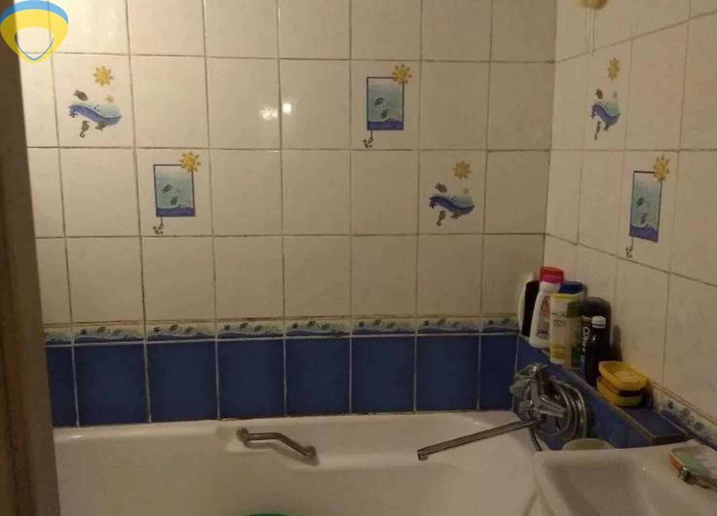 1835352841192162