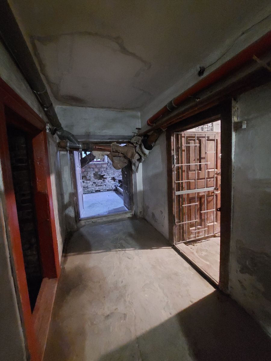1839994117351163