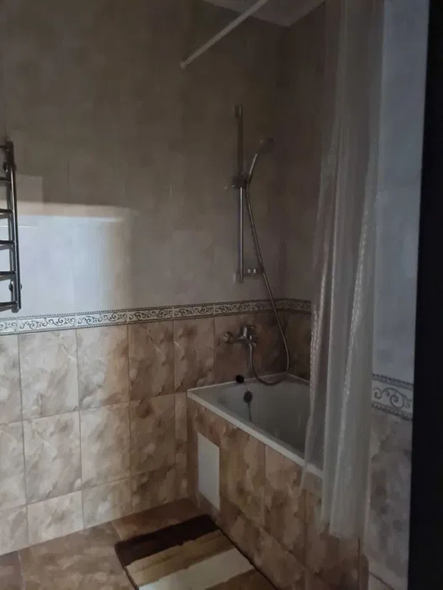 1838985222675165