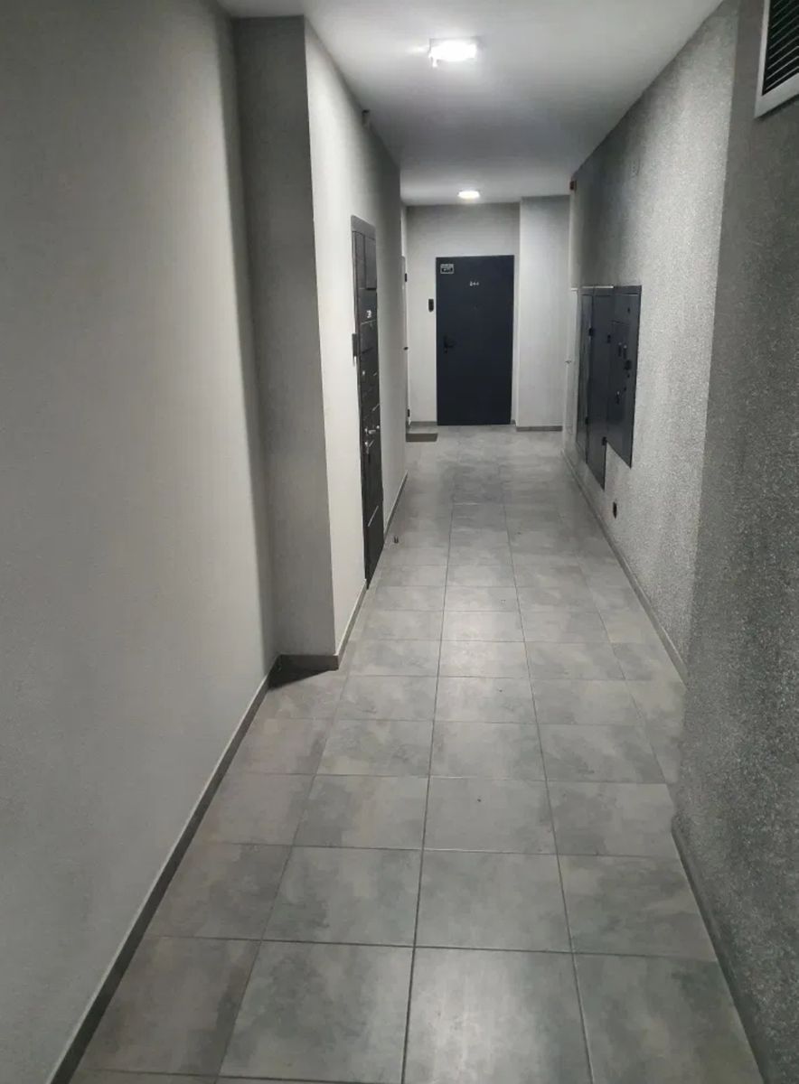 1833552295595168
