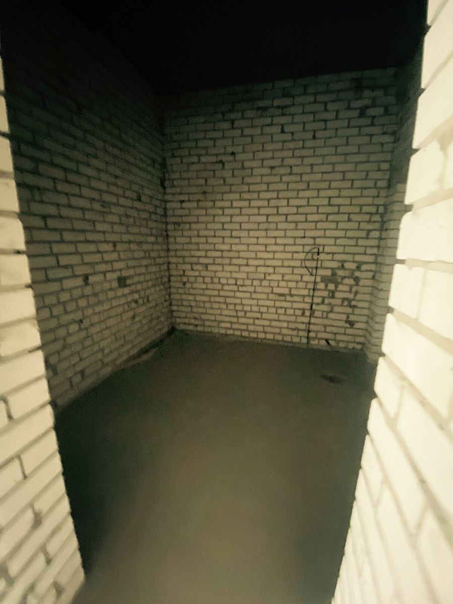 1835437631093168