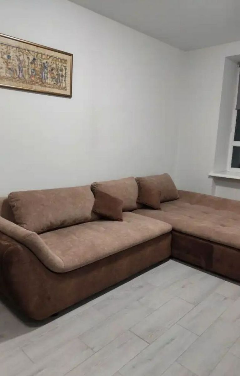 1831563555622169