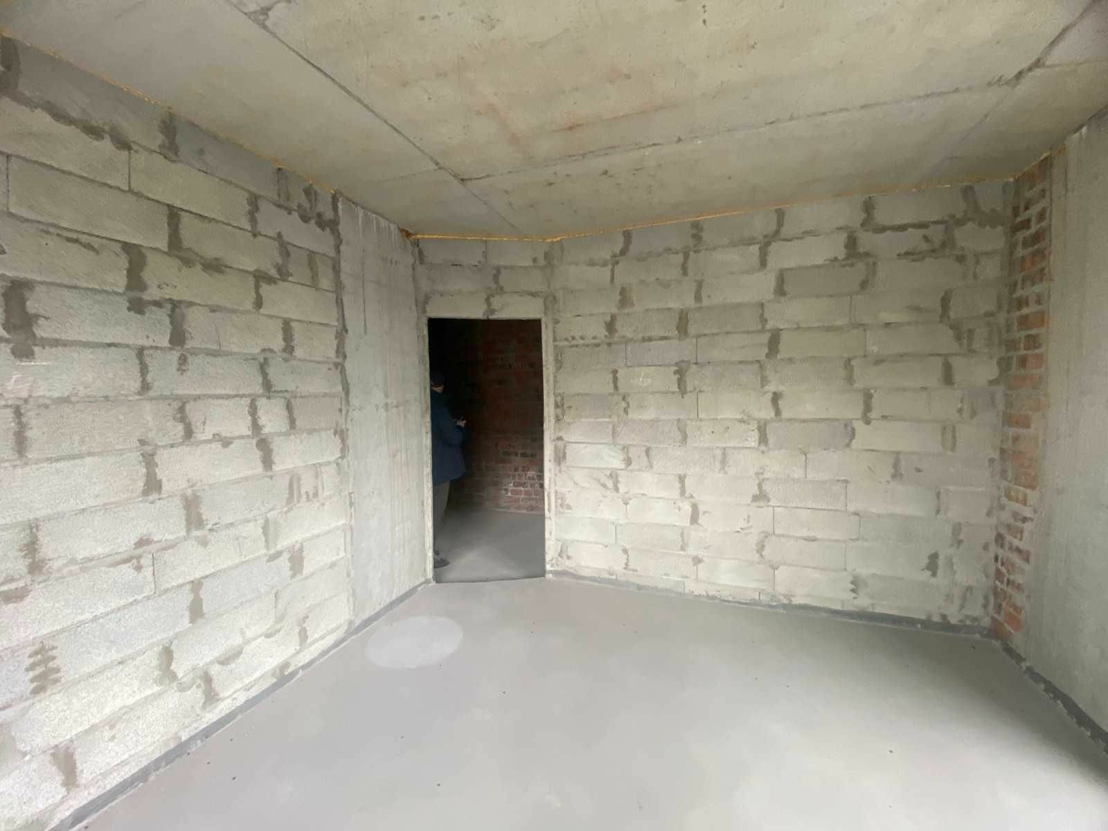 1835436576187169