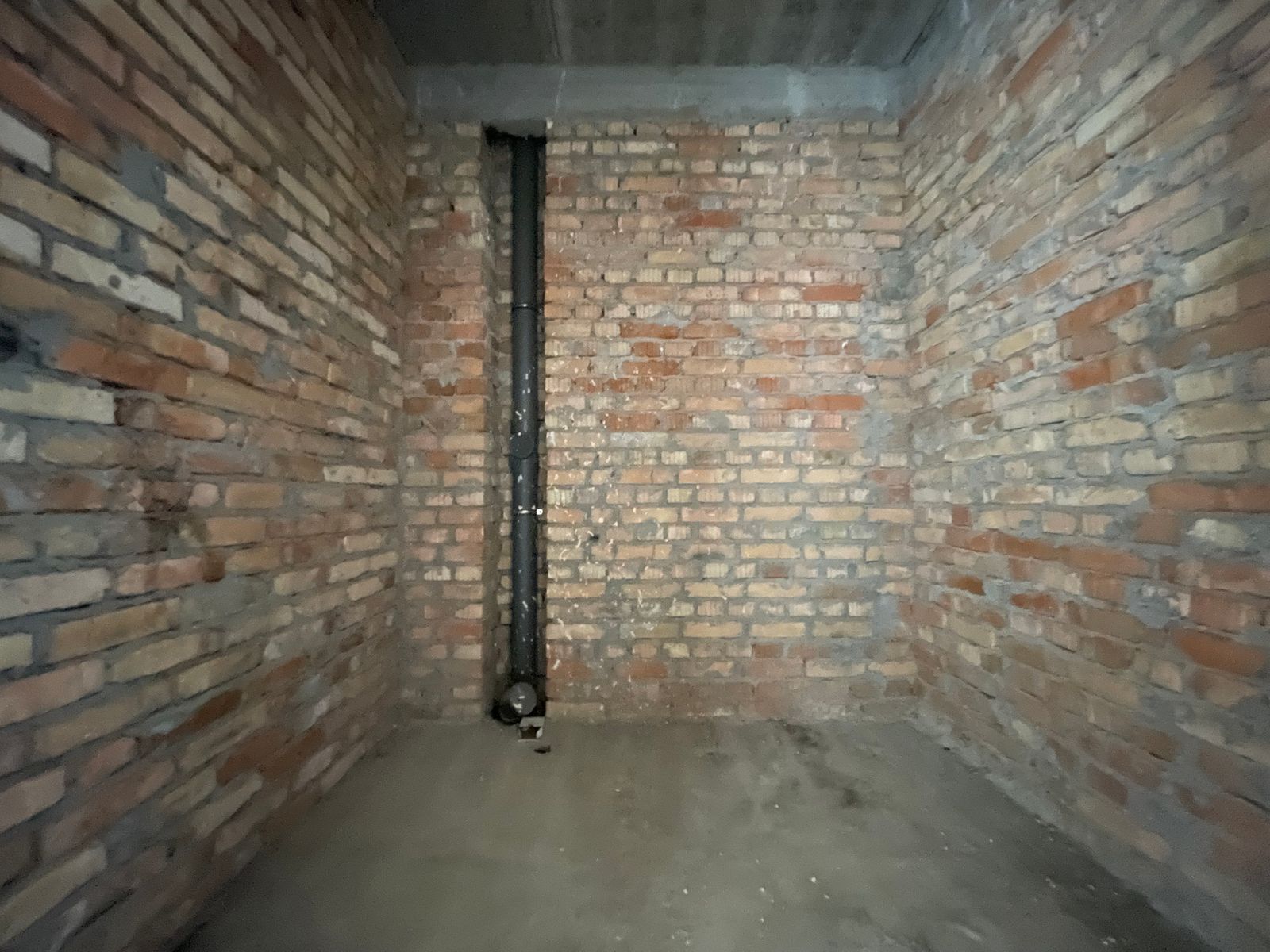 1828861688490017