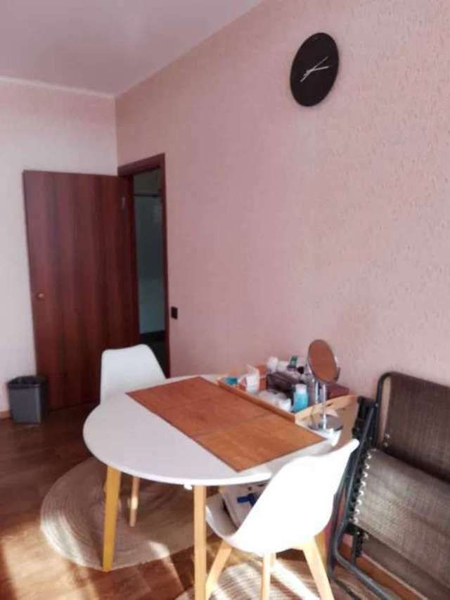 1835973307855017