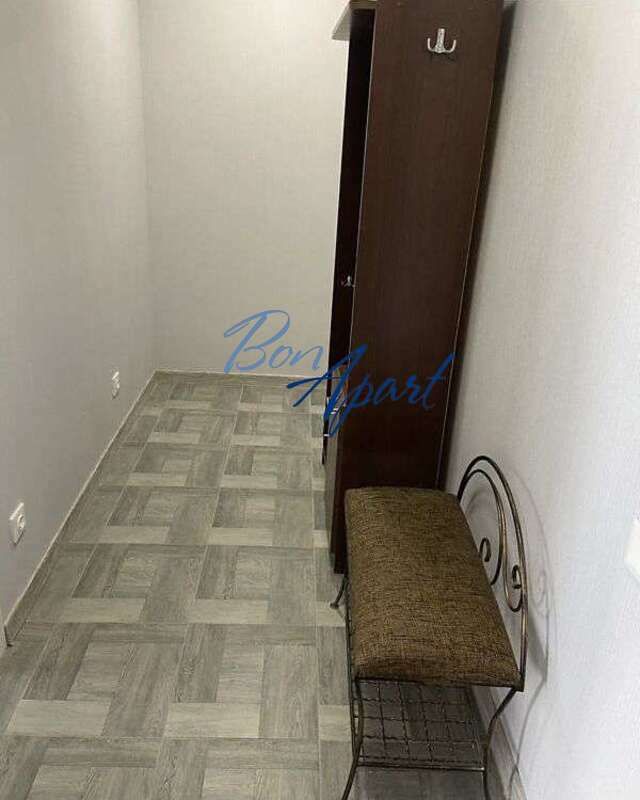1837885387150017