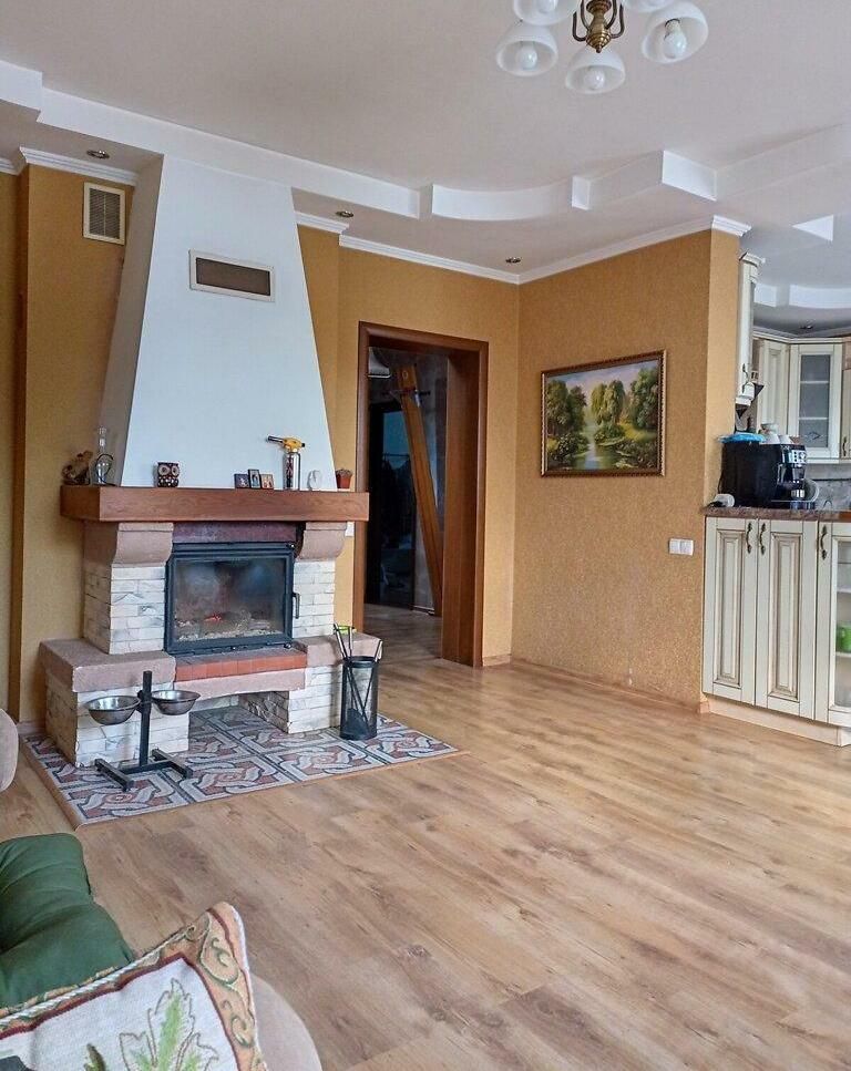 1835358650627170