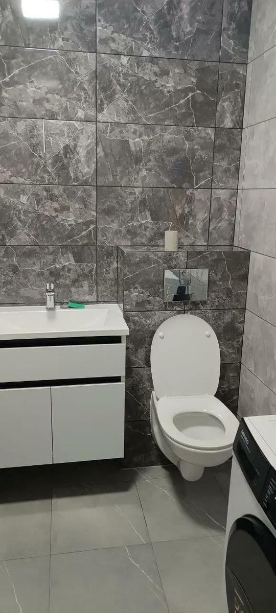 1838894350613170