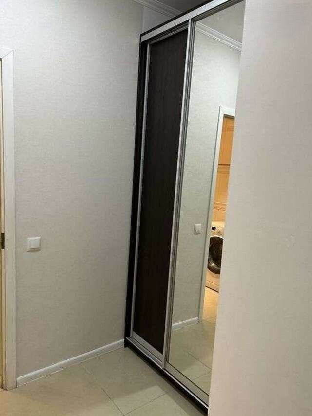 1832718432775172