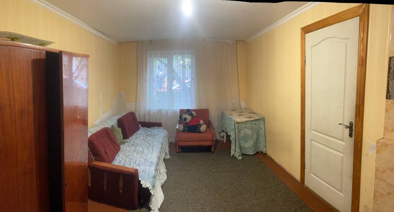 1840004793452172
