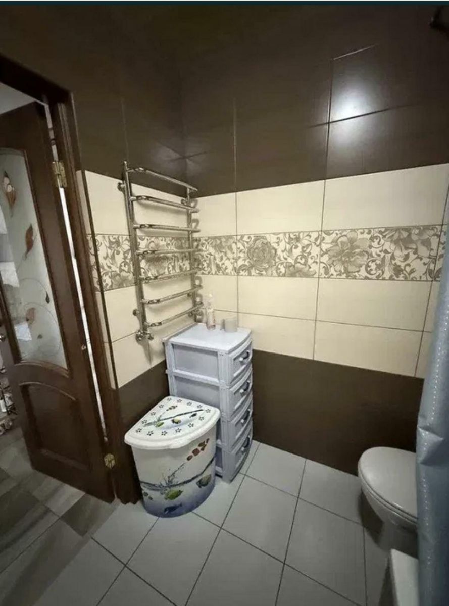 1837107323778173
