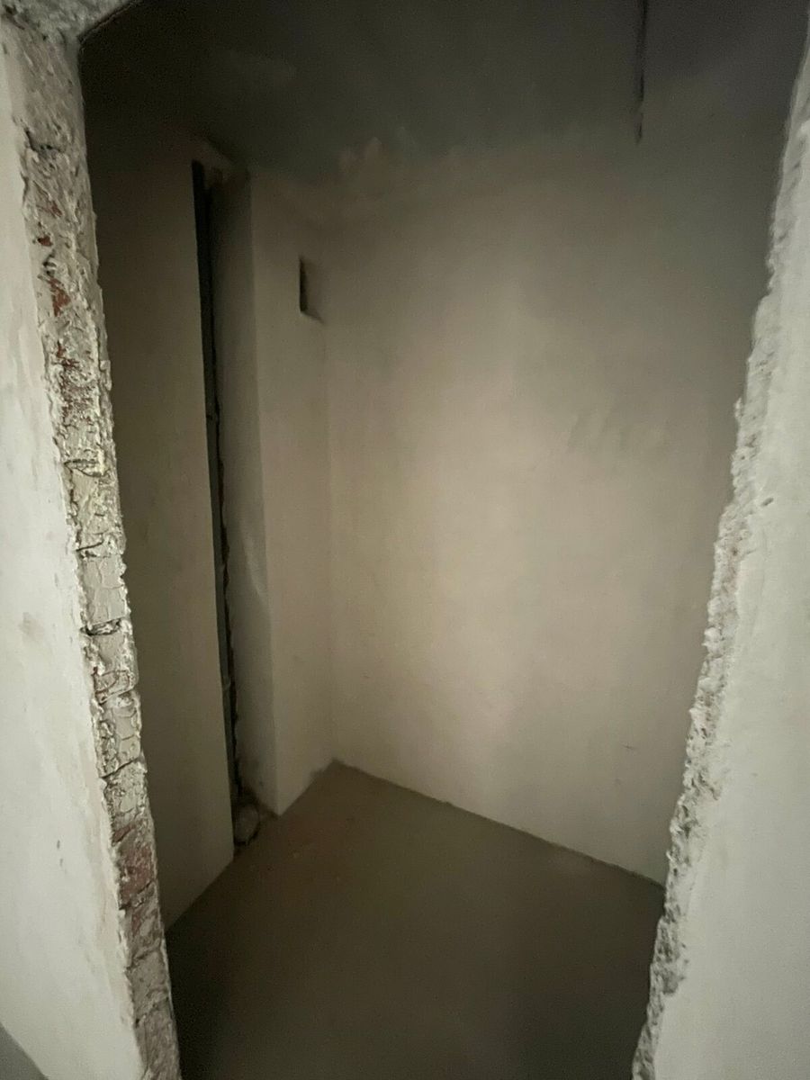 1834810481296174