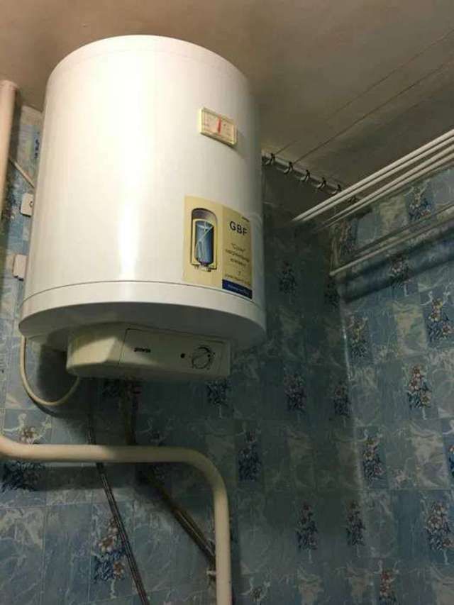 1837796061401174