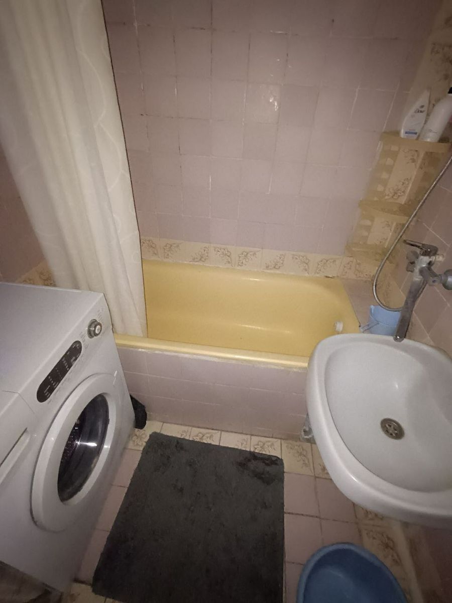 1837343207679175