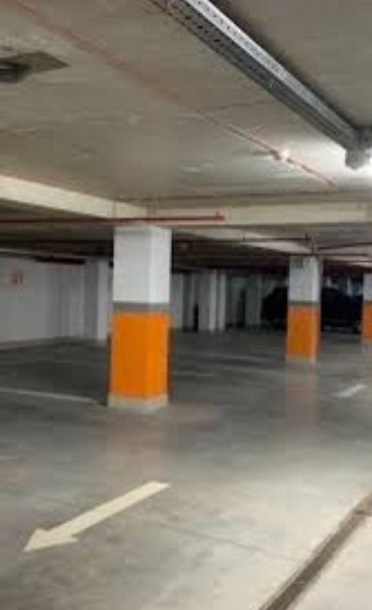 1839703673285176