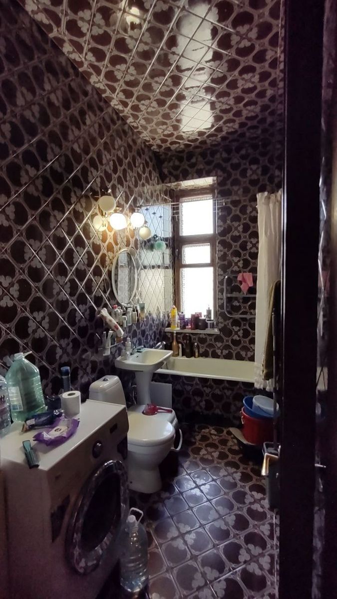 1778468818594177