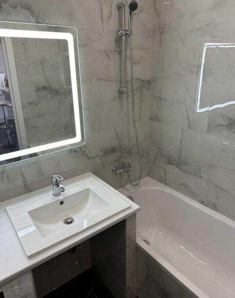 1839080924249177