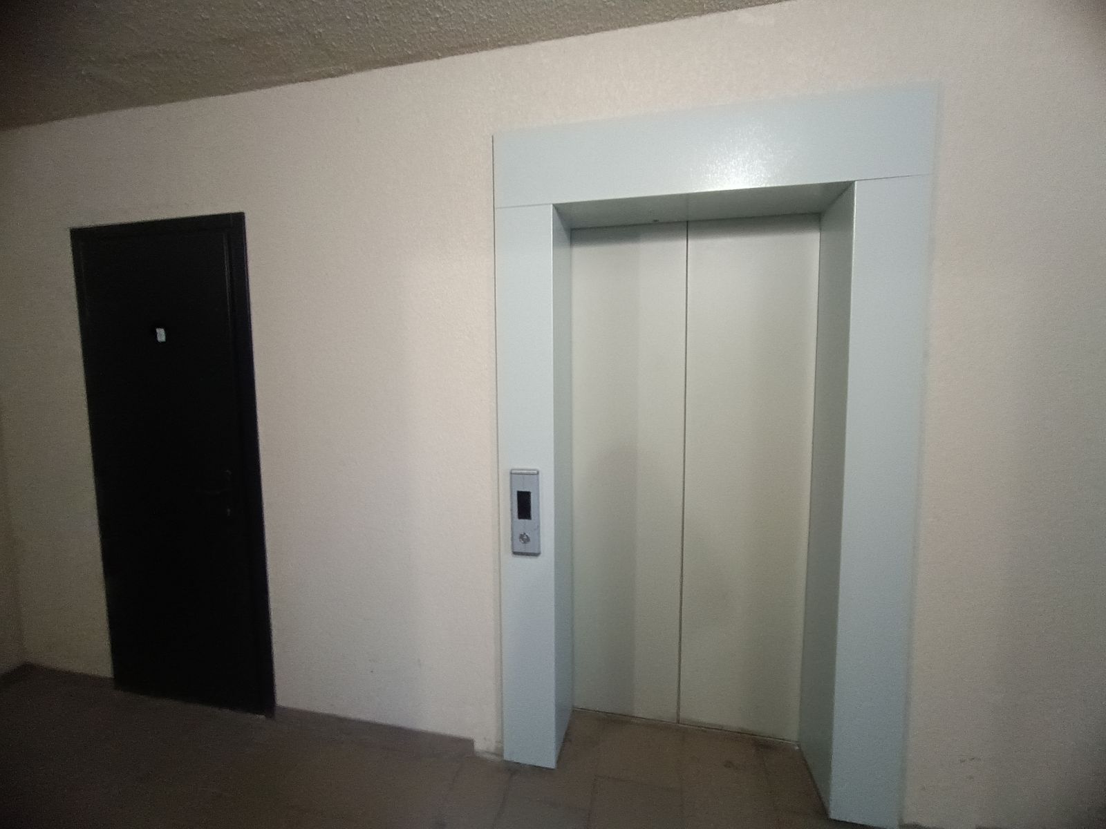 1832009437212178
