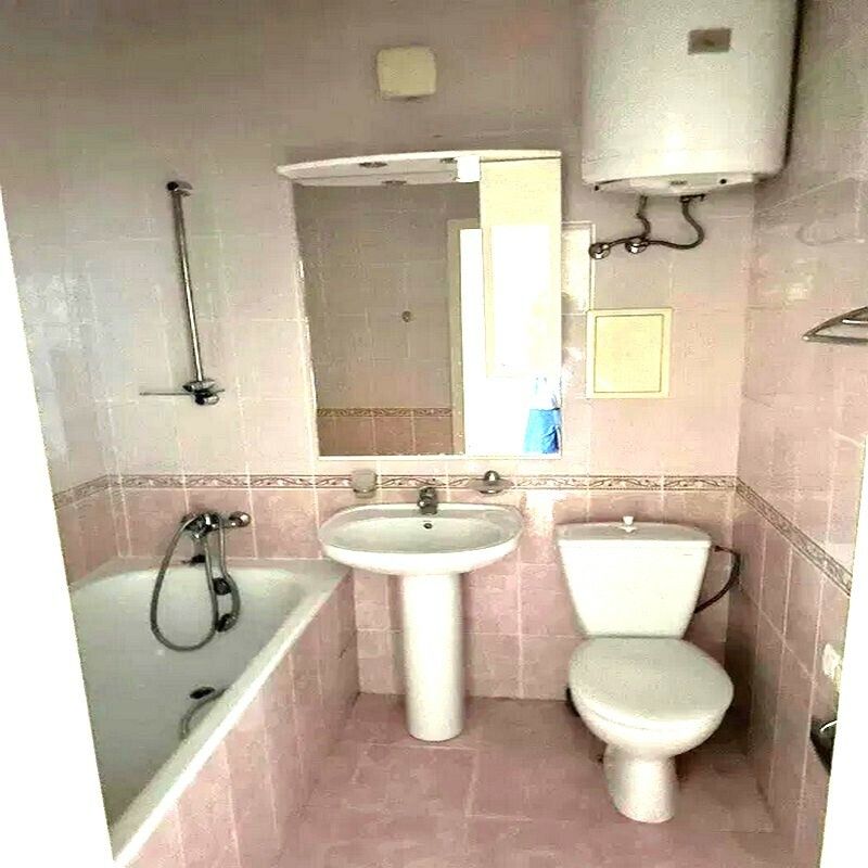 1833537528837178