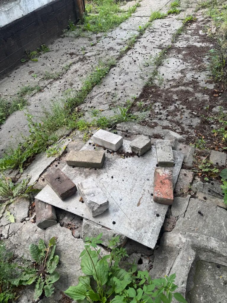 1838105057989180