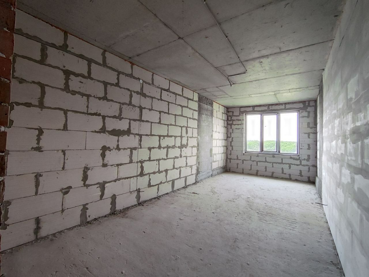 1833990732385183
