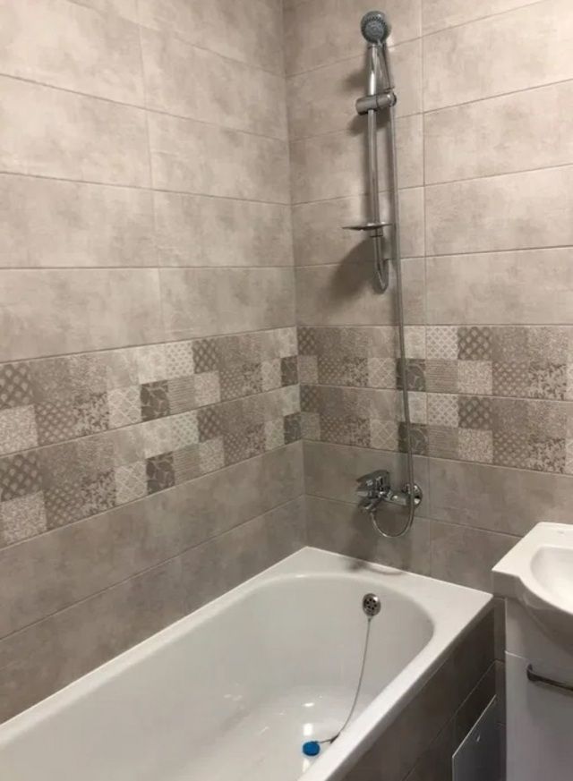 1833986518041185