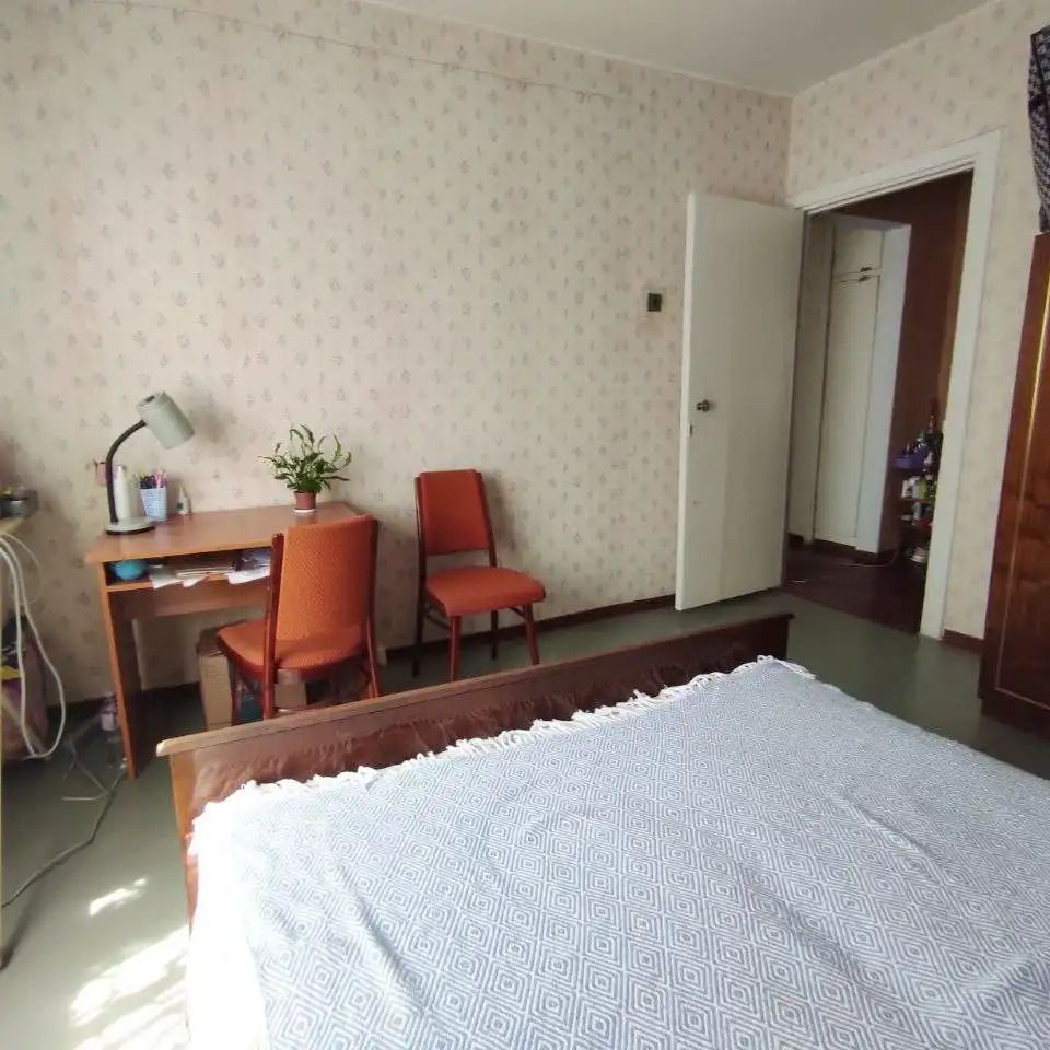 1837296300570185