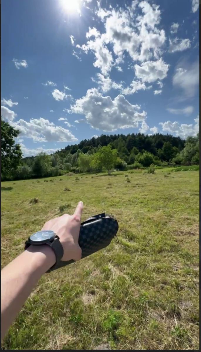 1837702738939185