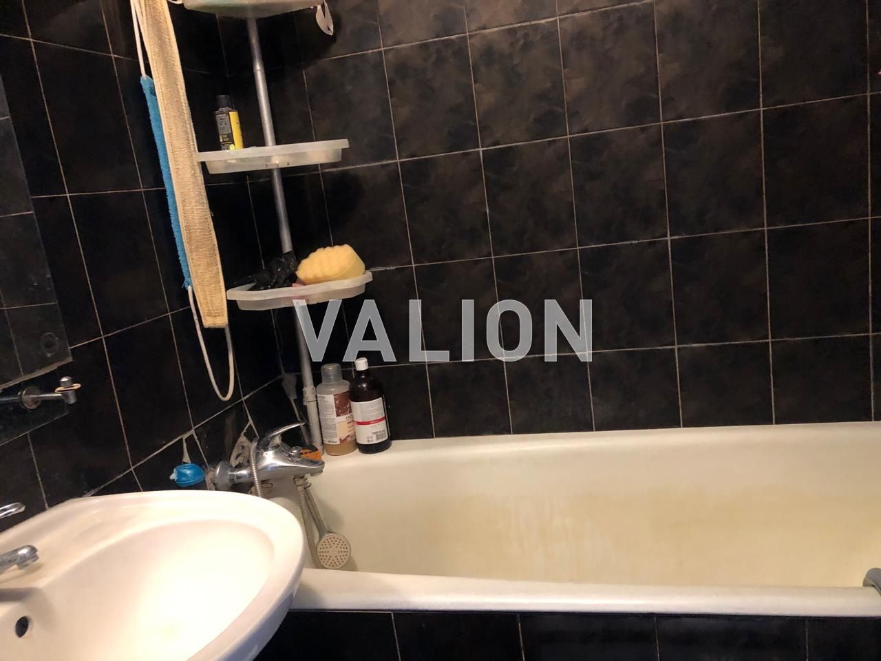 1836985493755190