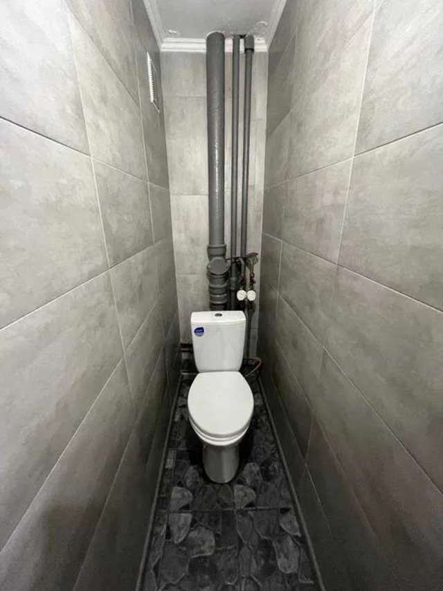 1839836230245192