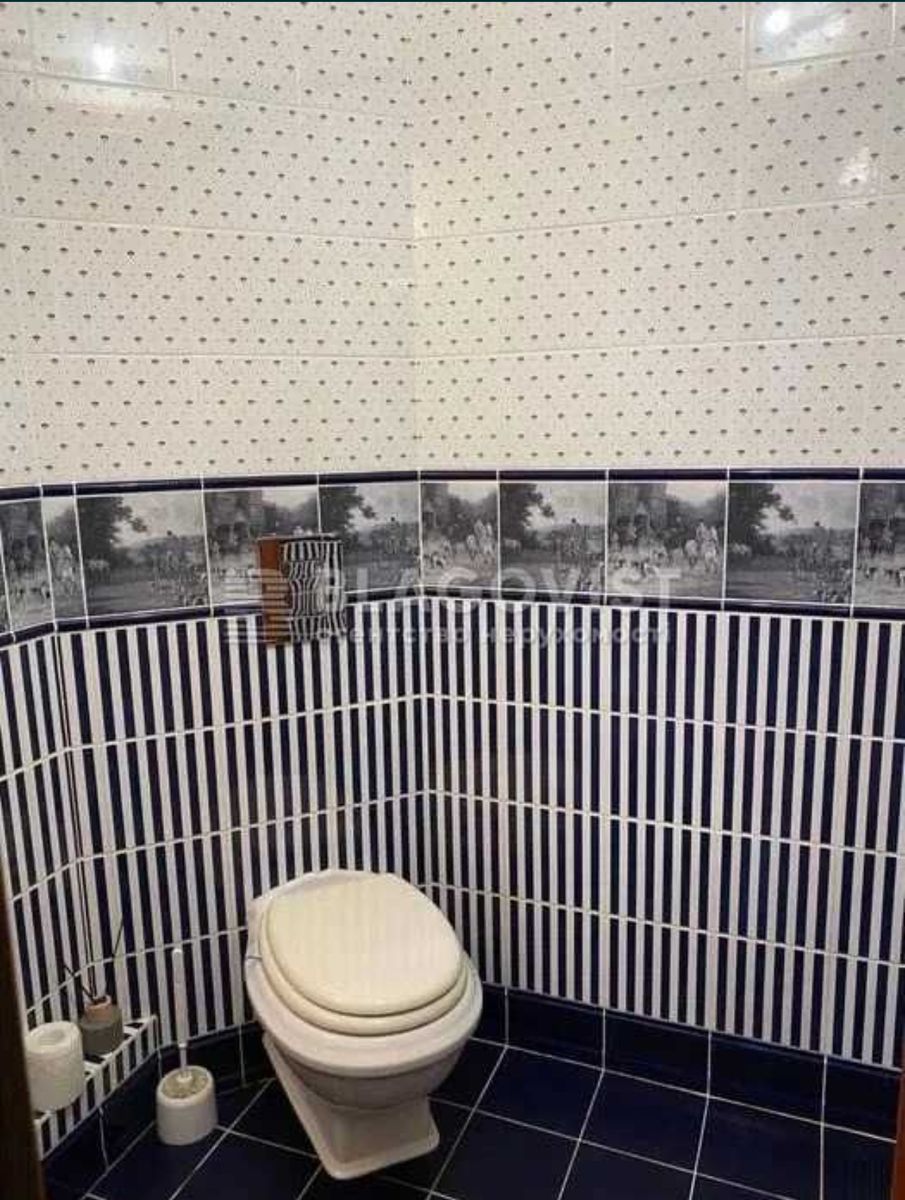 1835300677010193