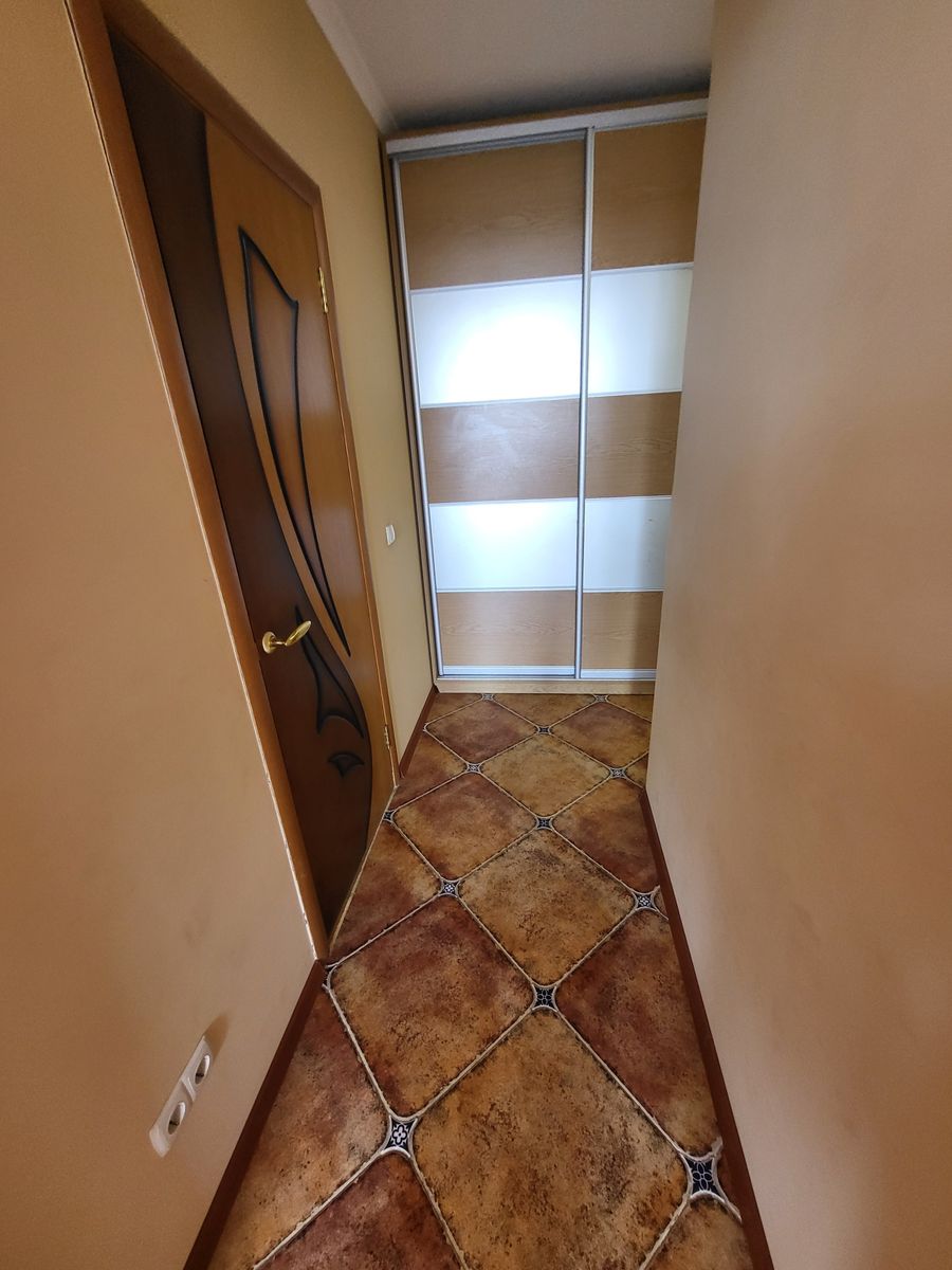 1835075806334194