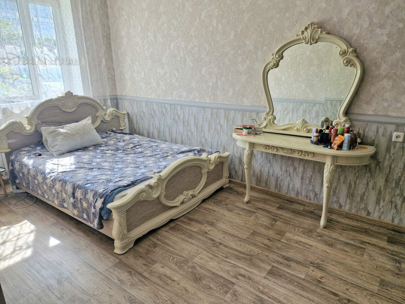1834090457594197