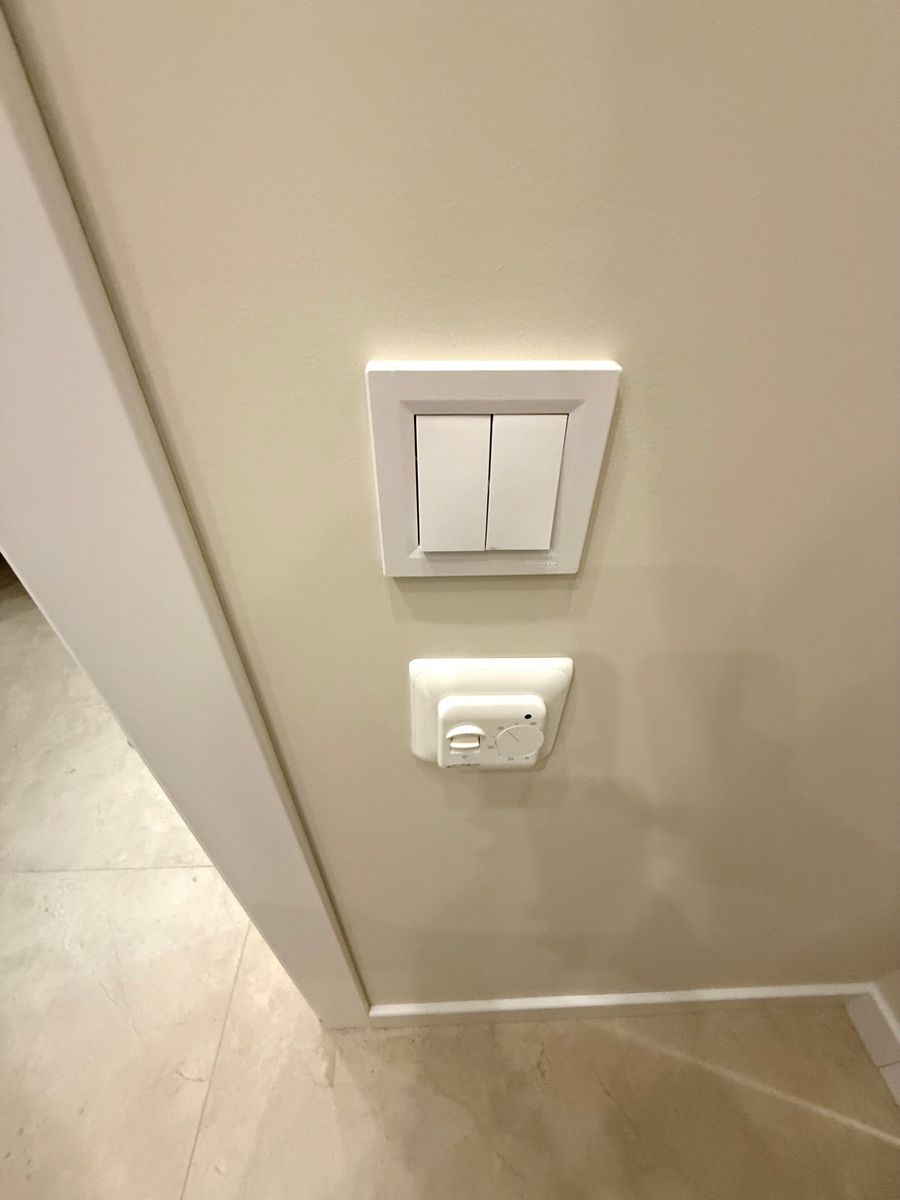 1832551187108199