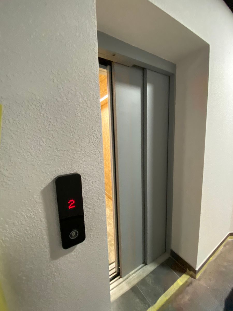 1831646320739002