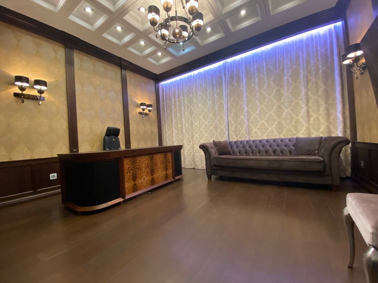 1832007375778200