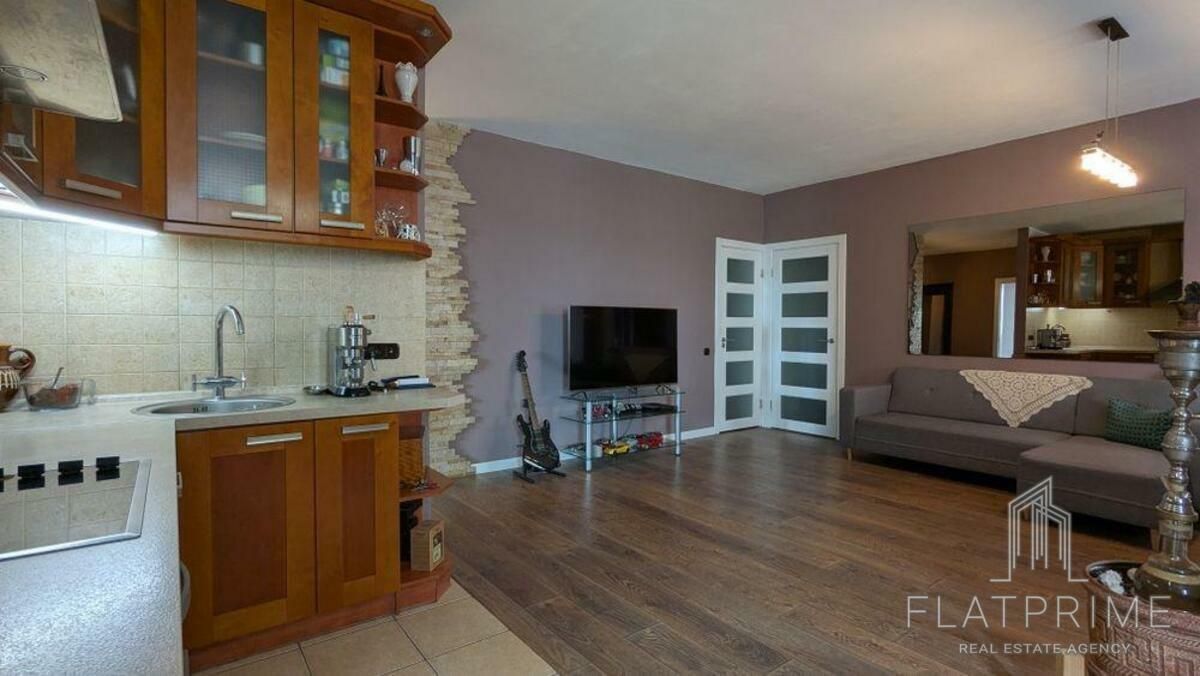 1834007854768200