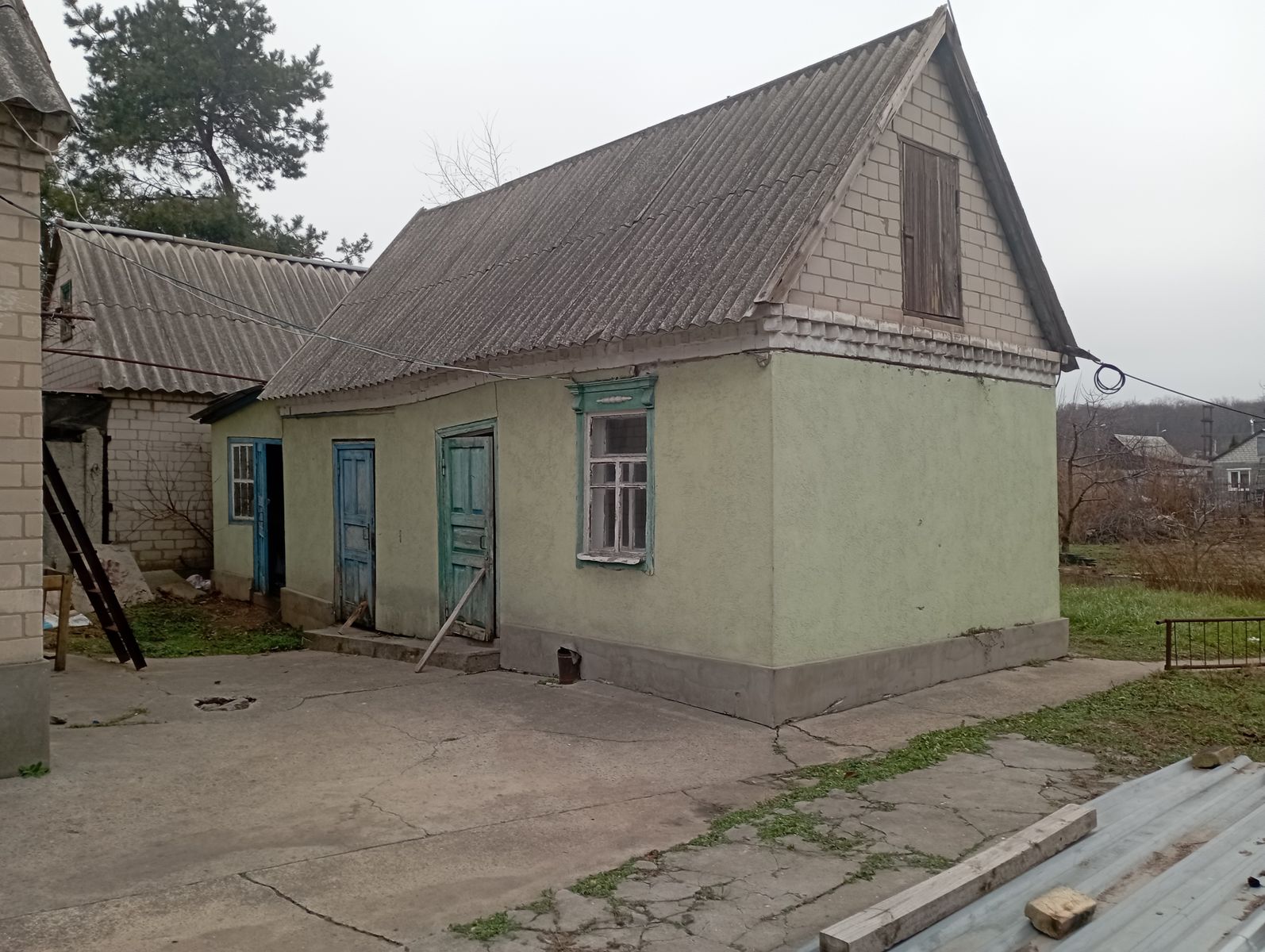 1827762043684202