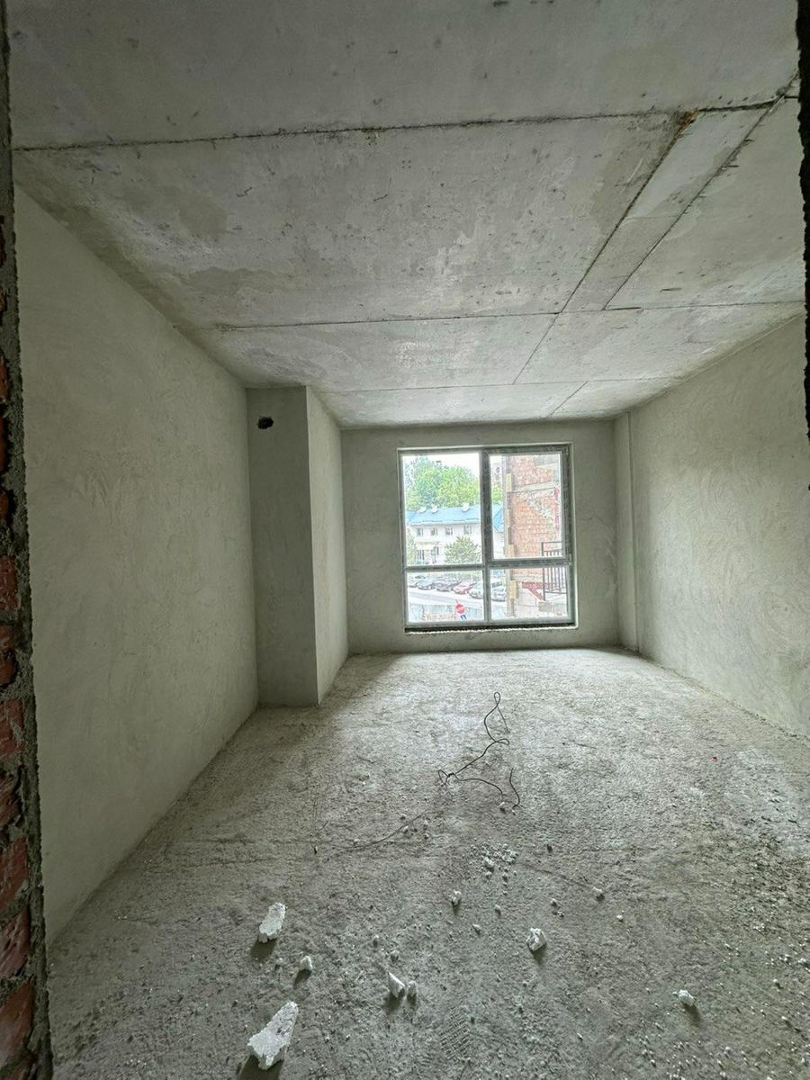 1835809983576206