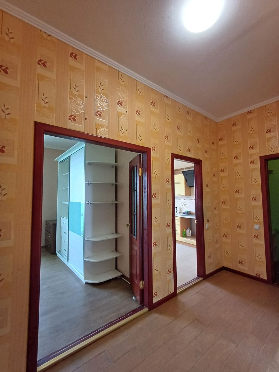 1834570255966209