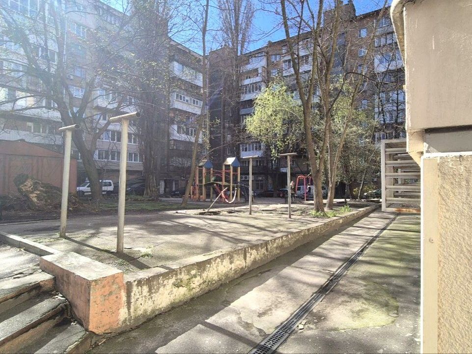 1834631291436209