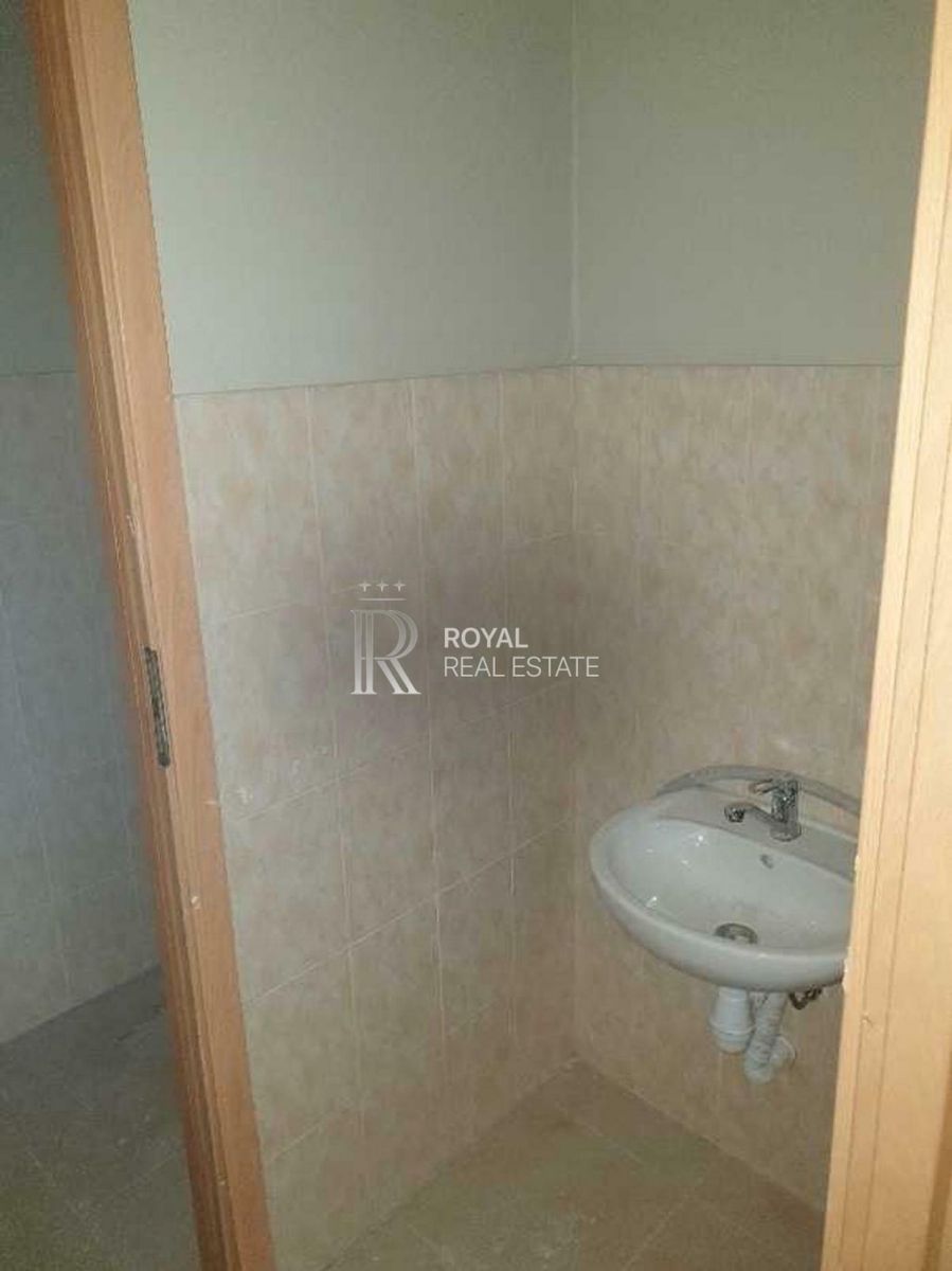 1838979807065210