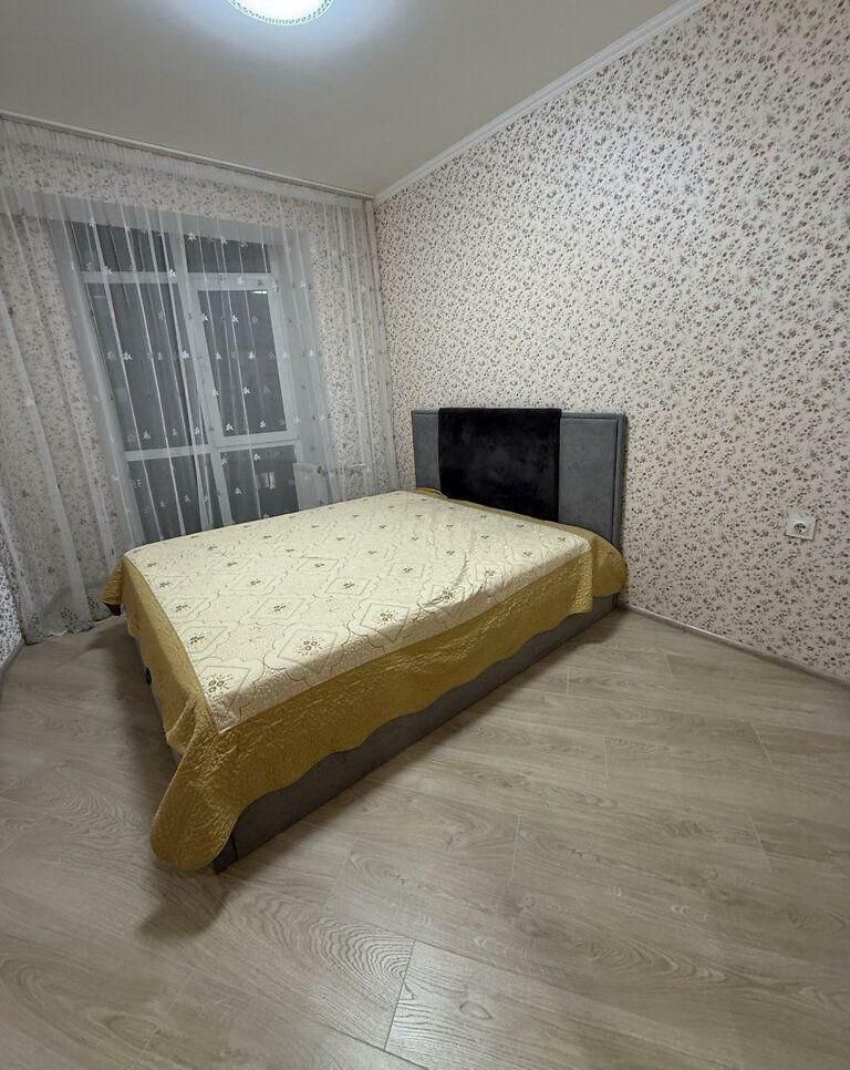 1831466061123211